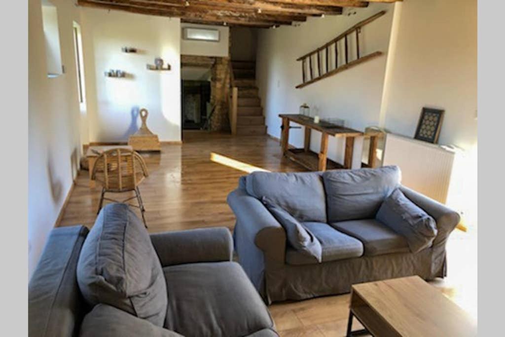 Chez Rénou et Prospérou maison typique du Sarladait Saint-Genies Esterno foto