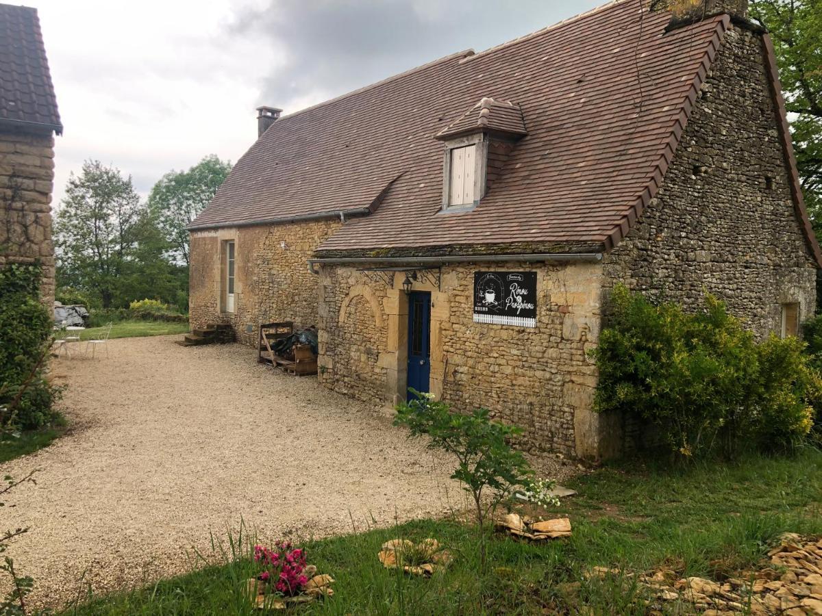 Chez Rénou et Prospérou maison typique du Sarladait Saint-Genies Esterno foto