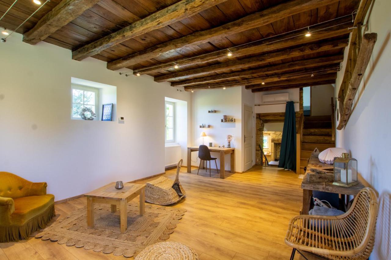 Chez Rénou et Prospérou maison typique du Sarladait Saint-Genies Esterno foto